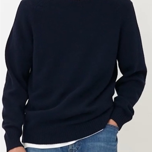 Uniqlo Men's Premium Lambswool Crewneck Sweater - Picture 5 of 5